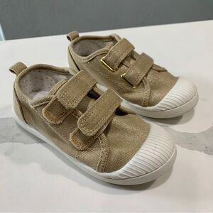 Cat and Jack Toddler Girl Gold and White Shoes with Straps Size 10c